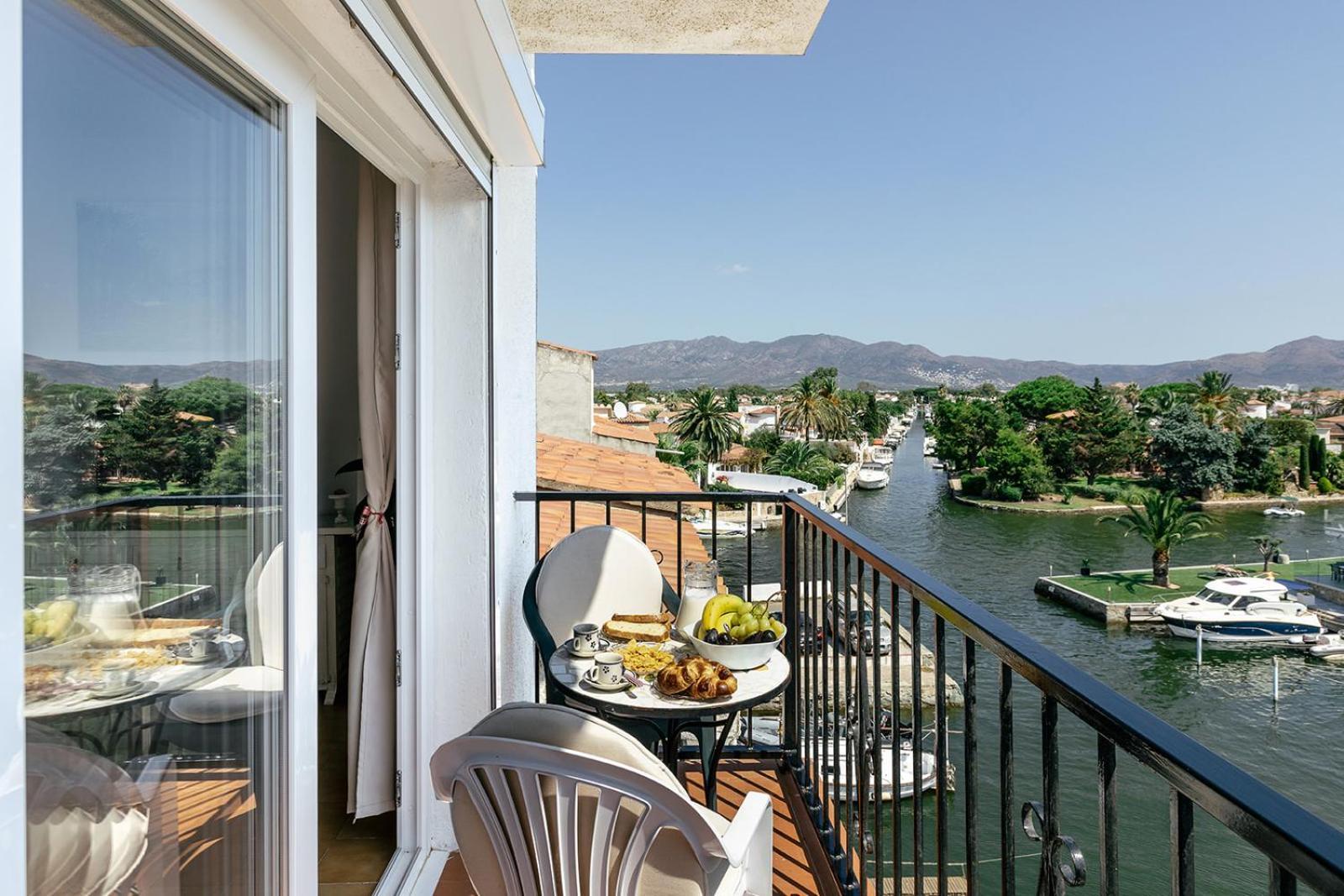 Appartement Lovely Mediterranean Penthouse In Costa Brava Empuriabrava