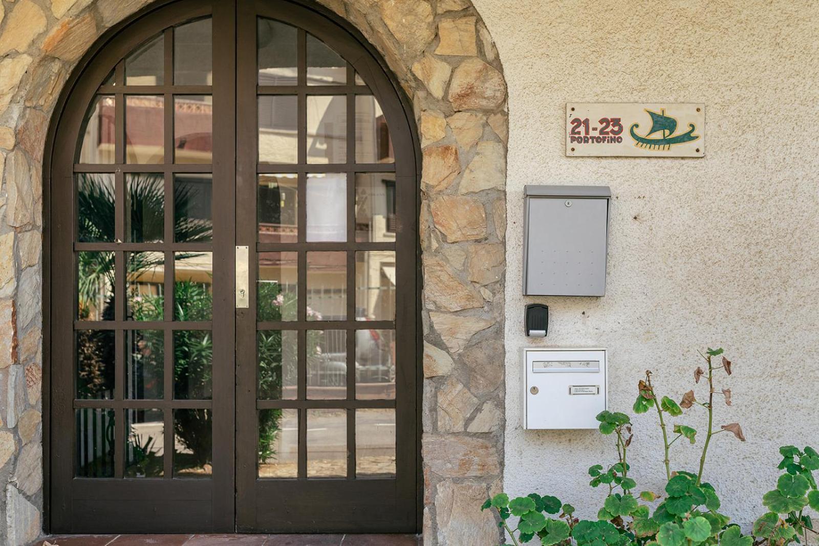 Lovely Mediterranean Penthouse In Costa Brava Apartament